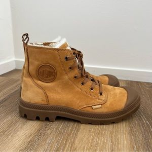 PALLADIUM pampa hi lined winter boot
